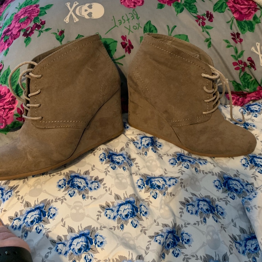 Arizona Taupe wedge booties